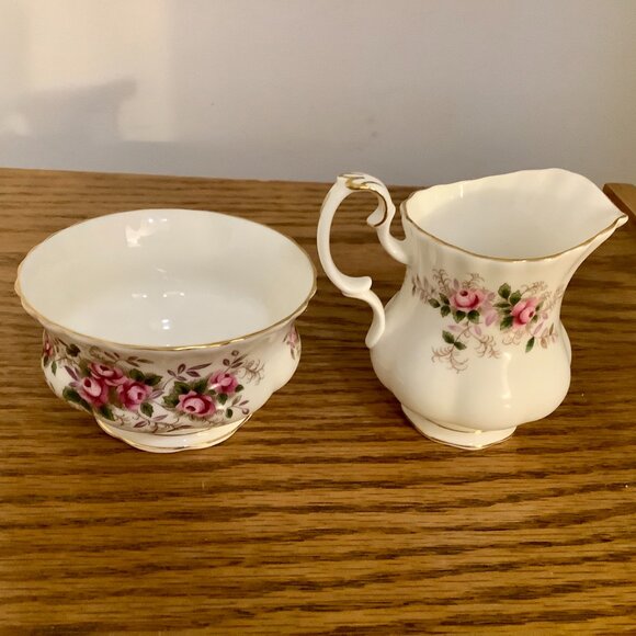 Royal Albert Bone China 3 Pc Sugar, Creamer, Tray Lavender Rose Pattern England - Picture 10 of 13